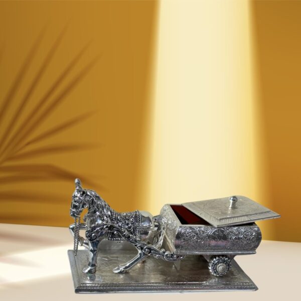 Har G Silver 999 Pure Silver Plated Horse Rath Baggi with Plate | Antique Finish Home Décor Showpiece | Resin Wood Interior - Image 4